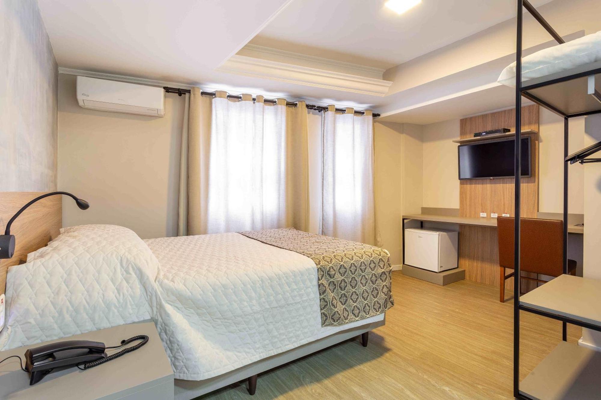 Hotel Dom Rafael Executivo Santa Maria  Bagian luar foto